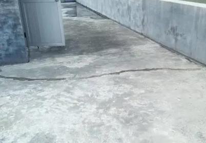 文圣楼顶漏水维修公司分享下如何解决卫生间隐蔽部位漏水的问题?